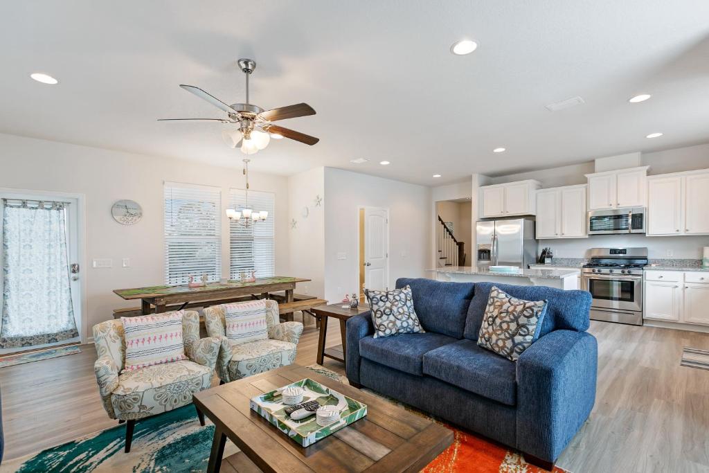 WindMark - Blessed Beach House, Highland View