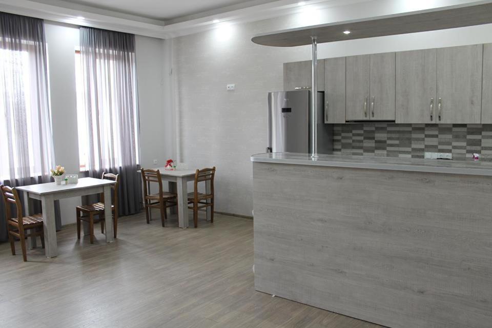 Guest House Lviv — Hotel in Kutaisi