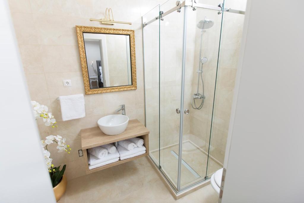San Mihael luxury rooms photo