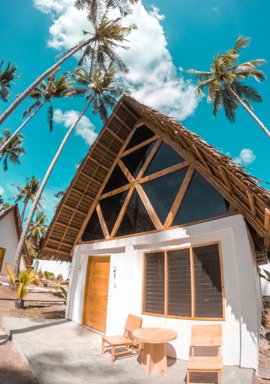 Bermuda Triangle Bungalows photo