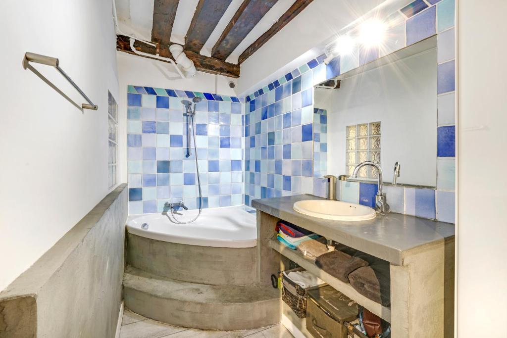 LUXURY LOFT CENTER OF PARIS photo