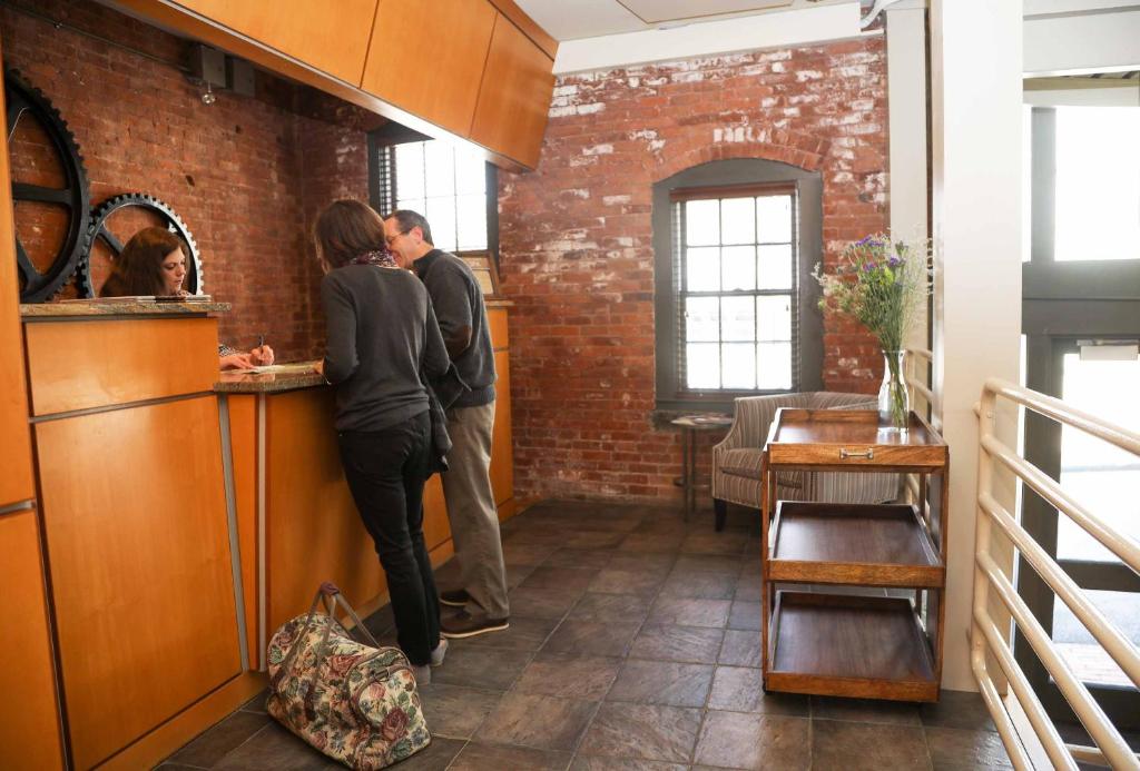 Mill Street Inn photo