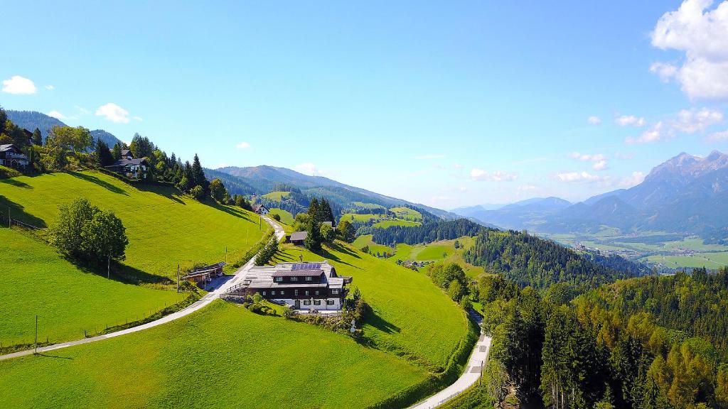 Sonnenalm Mountain Lodge - 5