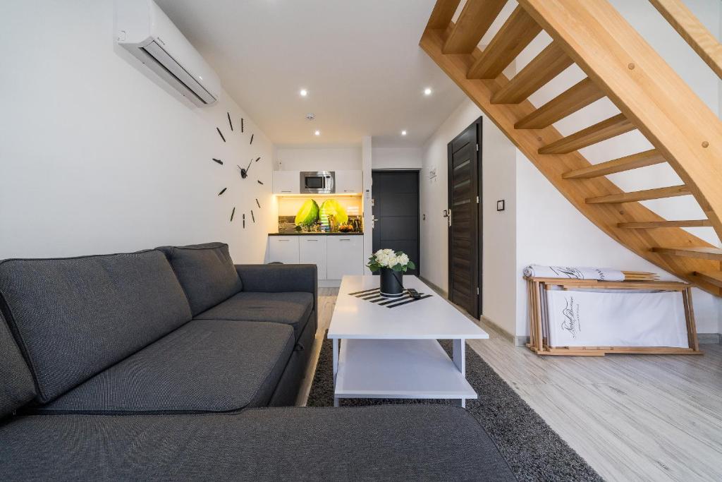 Domki Nord Breeze z podgrzewanym basenem jacuzzi oraz sauna 전경