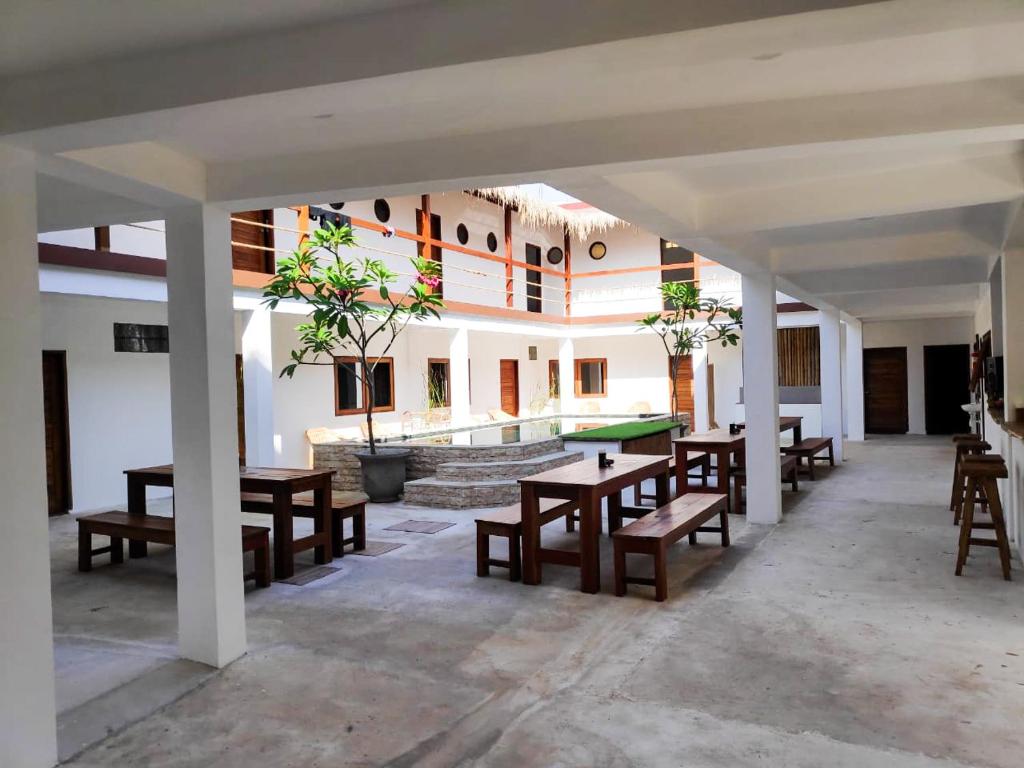 Gili Pirates Dive & BnB