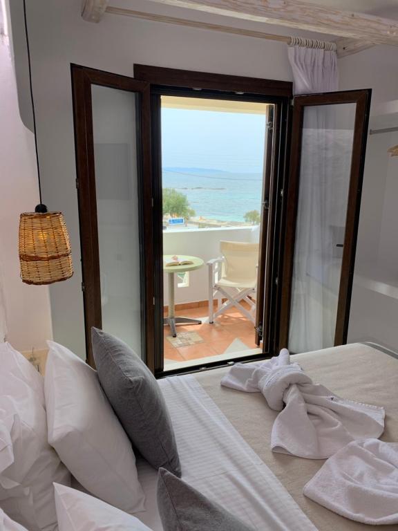 Nikos Apartments and Studios photo