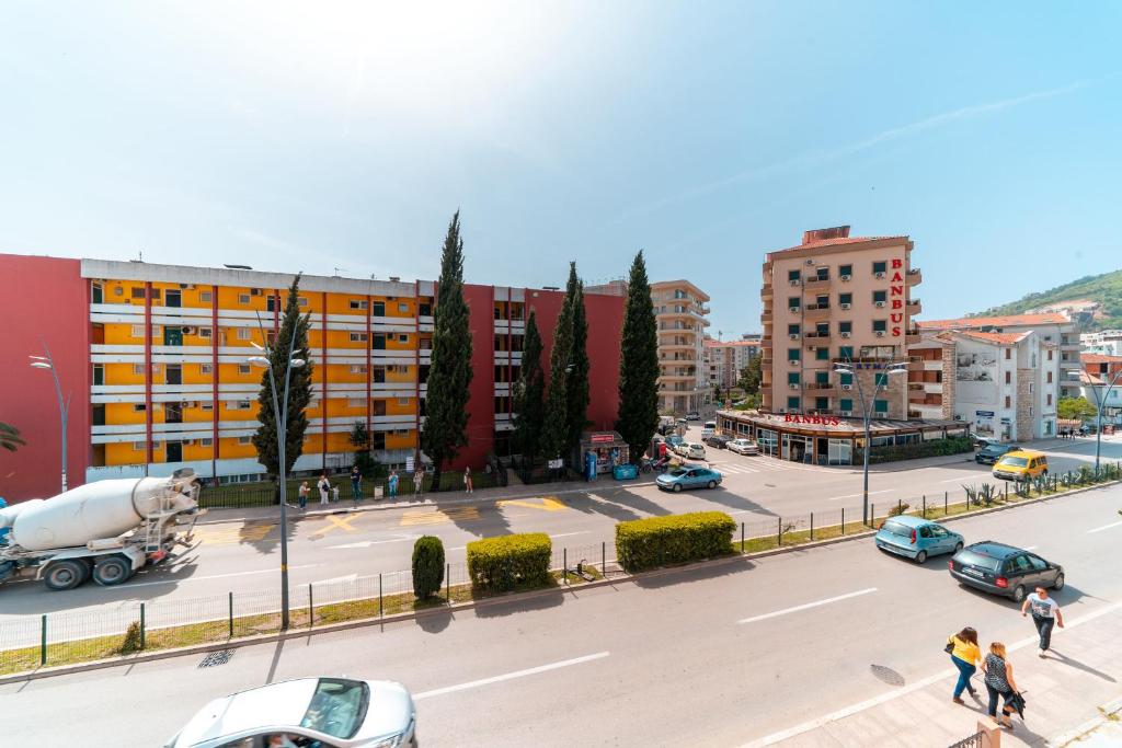 SMS Apartments - 5