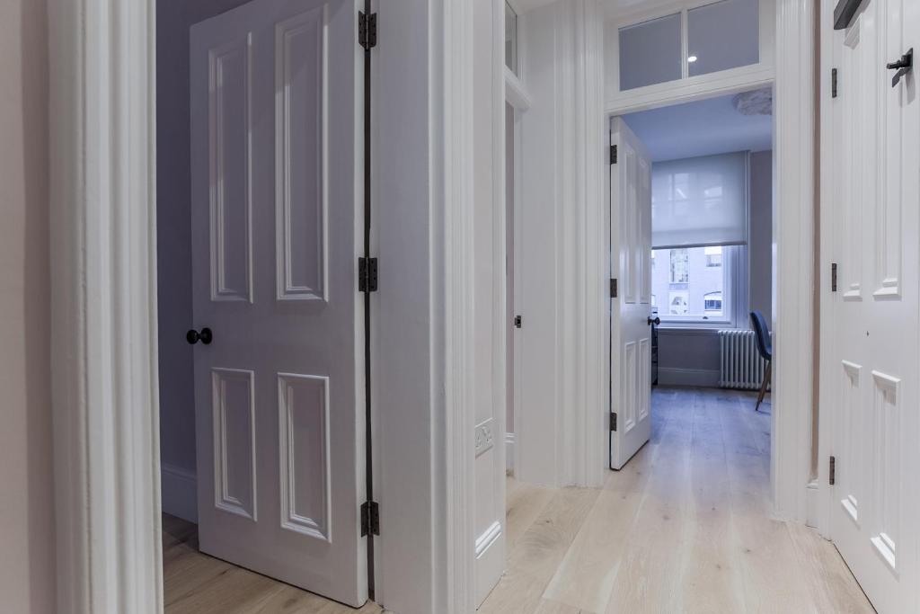 Farringdon Apartments photo
