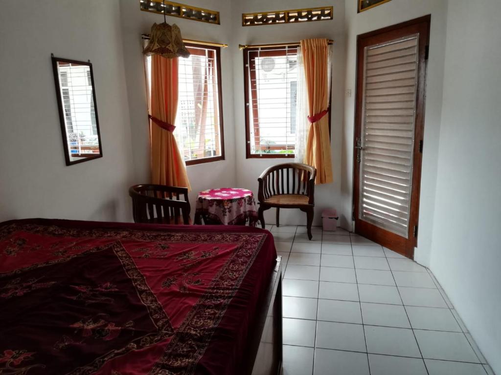 Lia Homestay — Hotel in Yogyakarta