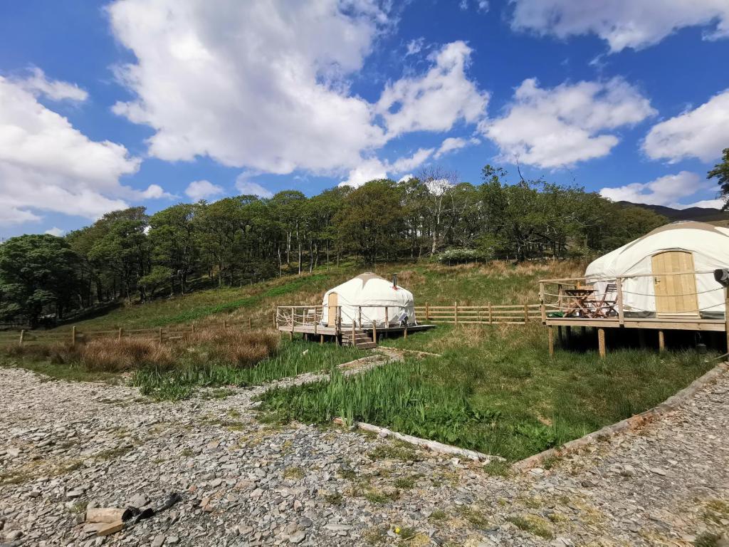 Syke Farm Campsite - Yurt's and Shepherds Hut, Buttermere