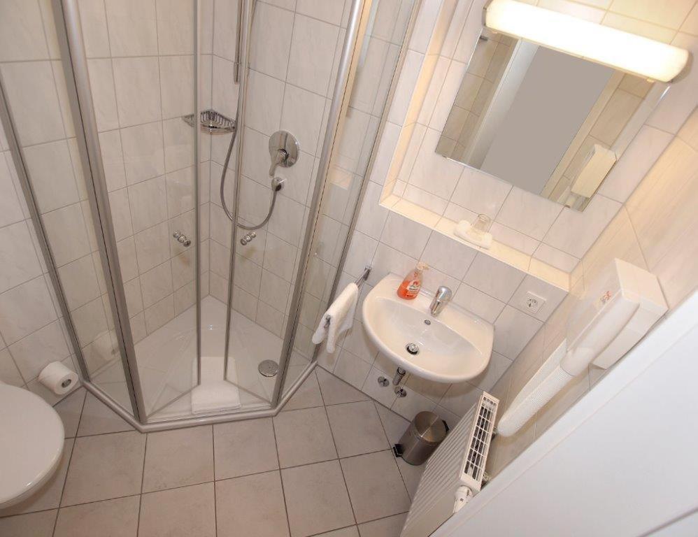 Hotel Gasthof Schutzen photo