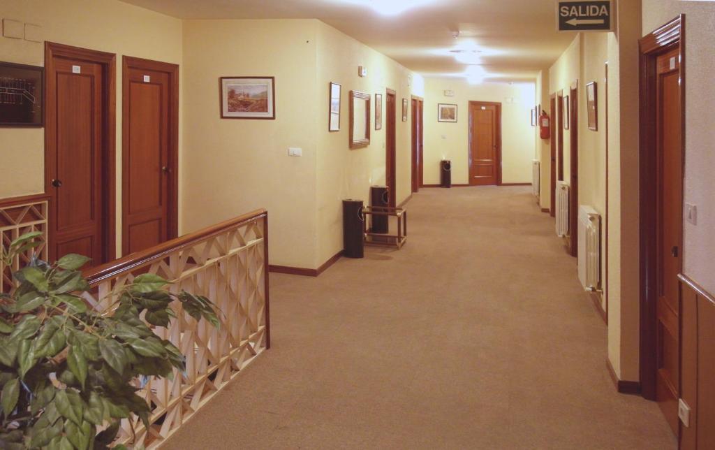 4. Hotel El..