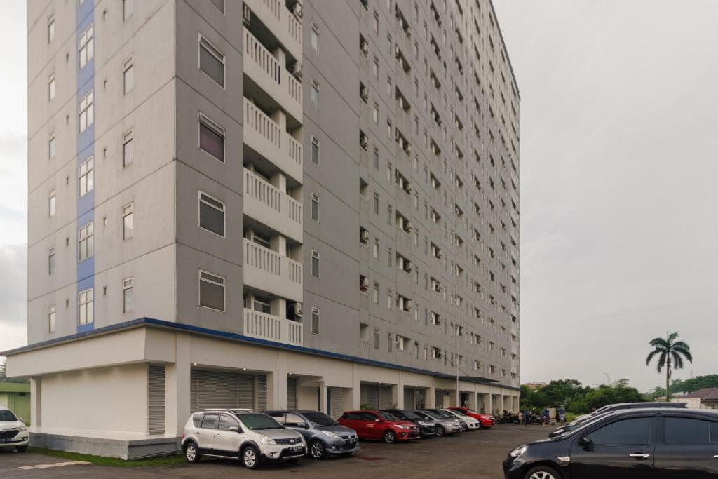 Exterior view, RedDoorz Apartment @ Dramaga Tower in Bogor