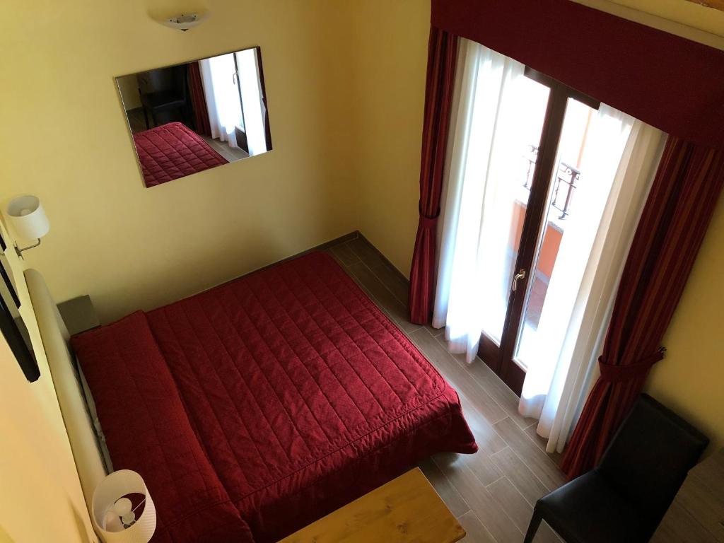 Hotel Adler — Hotel rooms in Menaggio, Lombardy