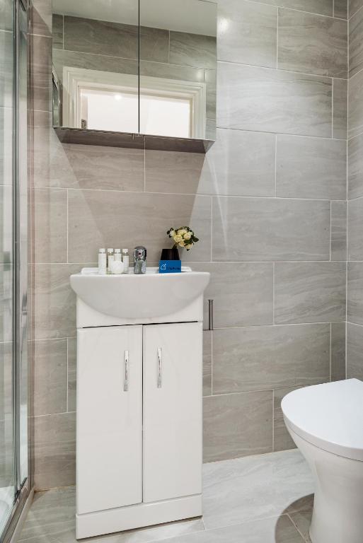 The Armadale Road Residence photo