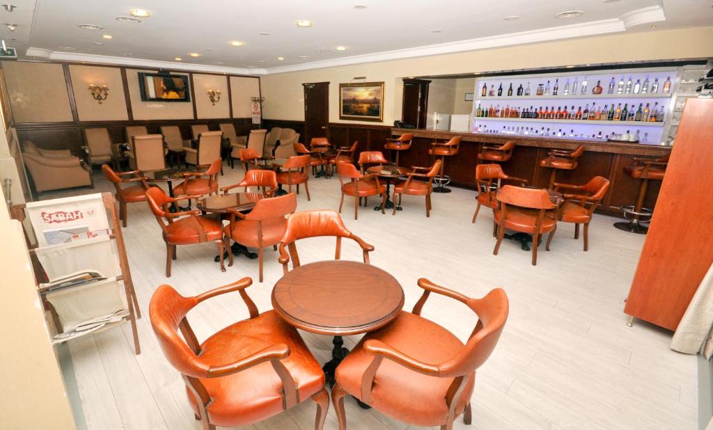 フロント・ロビー