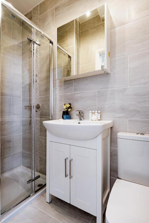 The Armadale Road Residence photo