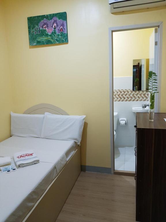 B&amp;S Orchids suites hotel — Hotel in Dipolog