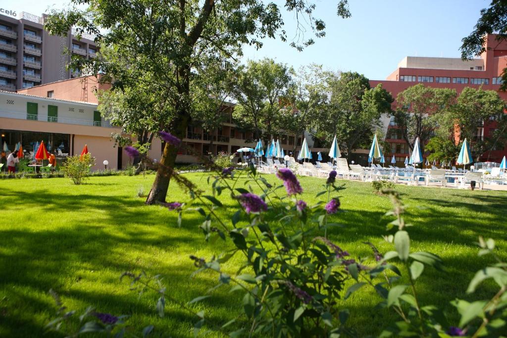 Hotel Yunona - All Inclusive — Hotel building in Sunny Beach, Burgas Region