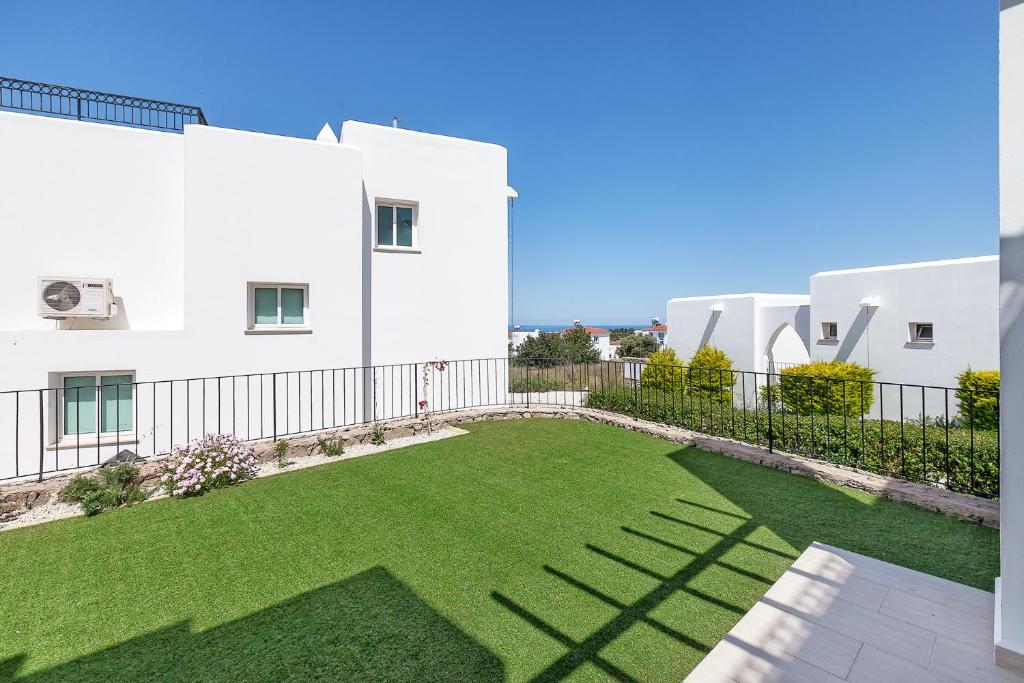 Seaview Selvi Village Apt photo
