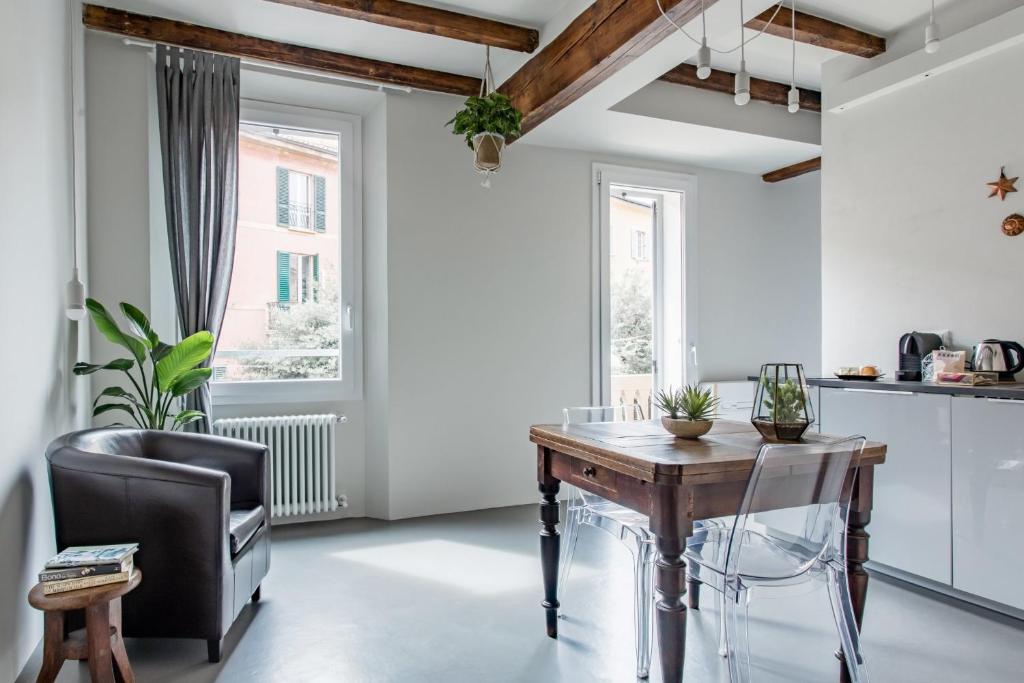 Charming flat Righi Bologna - 5