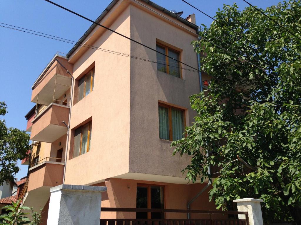 Chervenkov Guest House — Hotel in Chernomorets