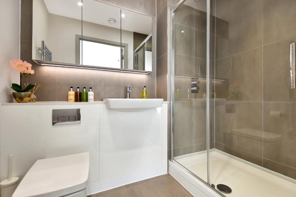 Esquire Apartments Ealing photo
