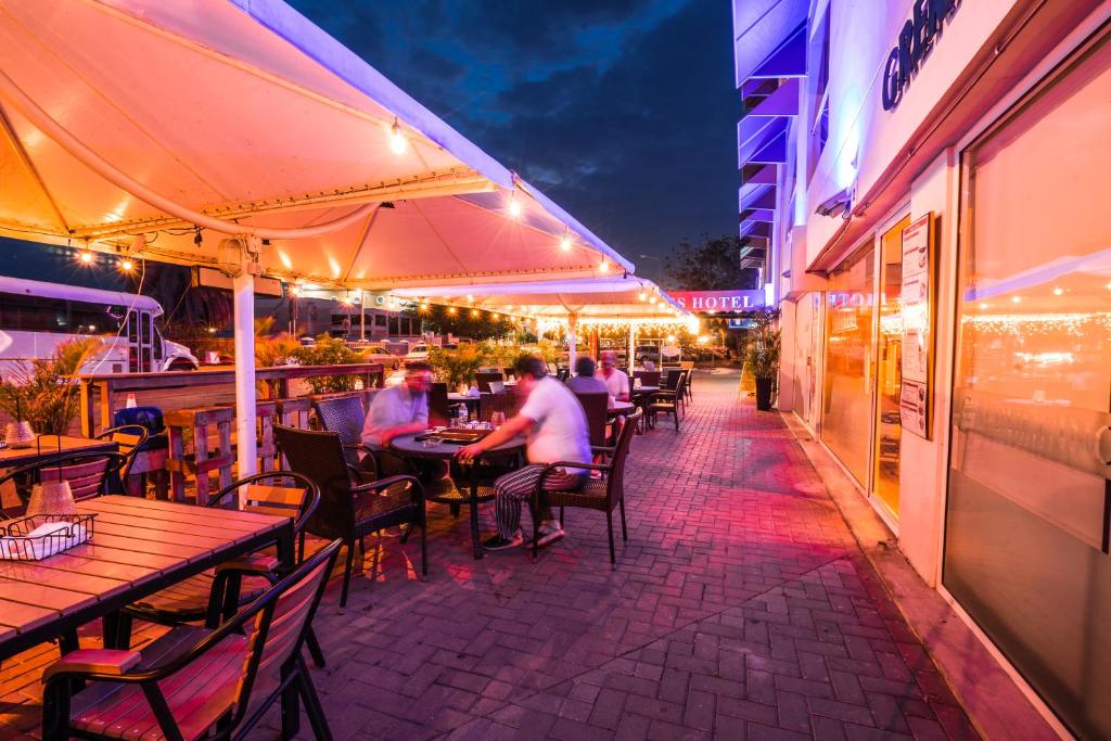 Exterior view, Majestic City Suites & Beach Hotel in Willemstad