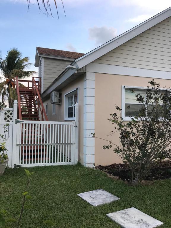 Nassau Apartments for Rent, Bahamas price from 46 of Hotels