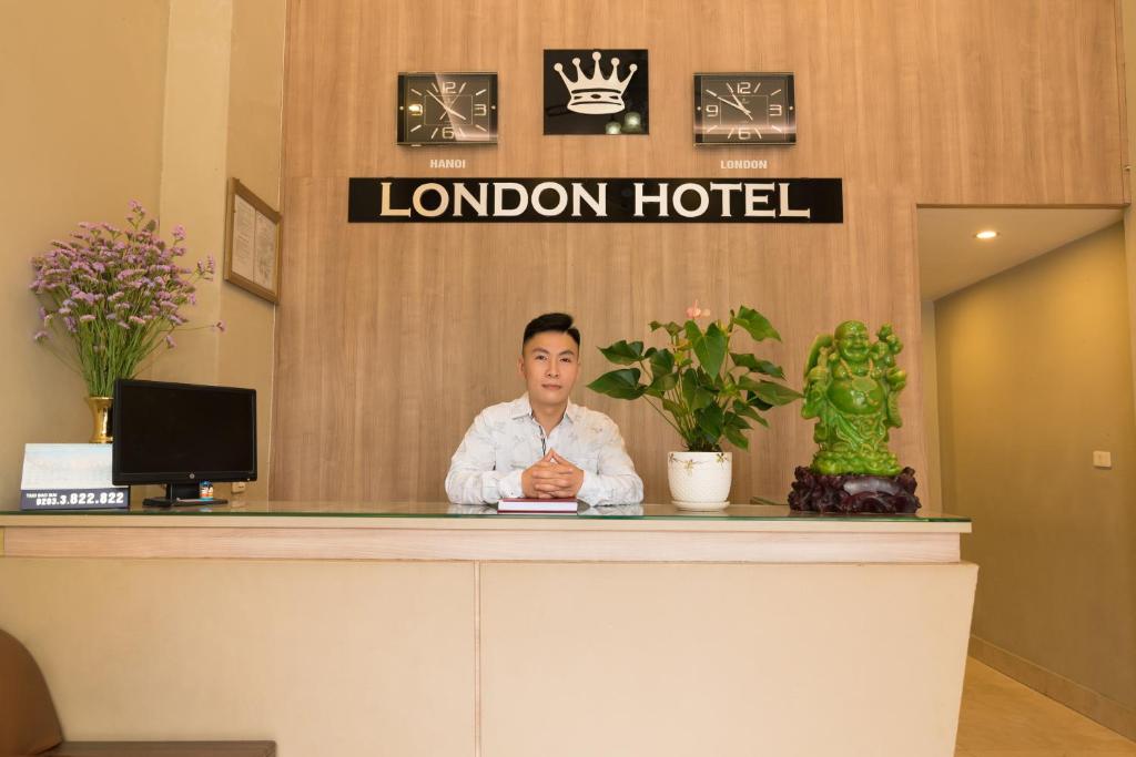 Khách sạn London