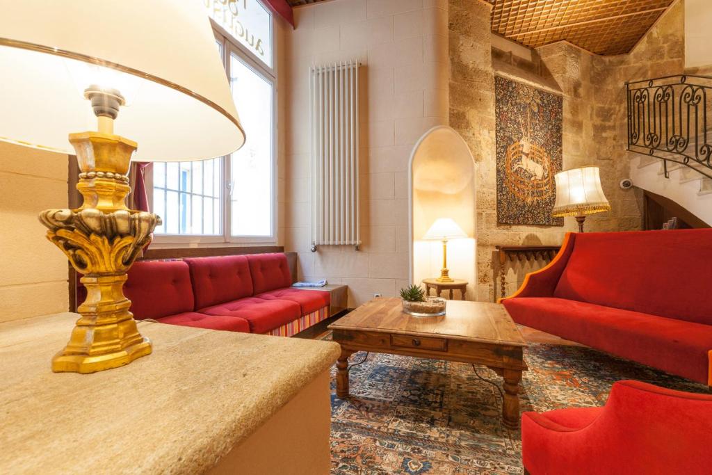 Hotel des Augustins photo