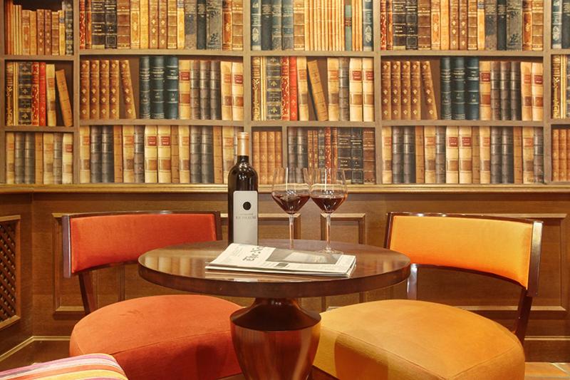 Hotel des Augustins photo
