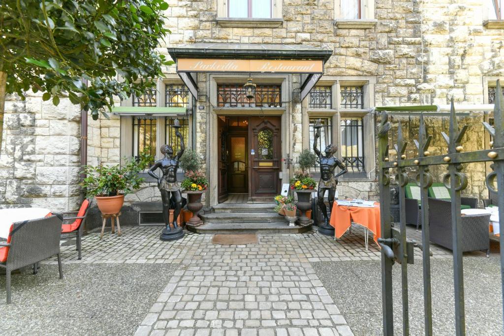 Hotel Park Villa photo