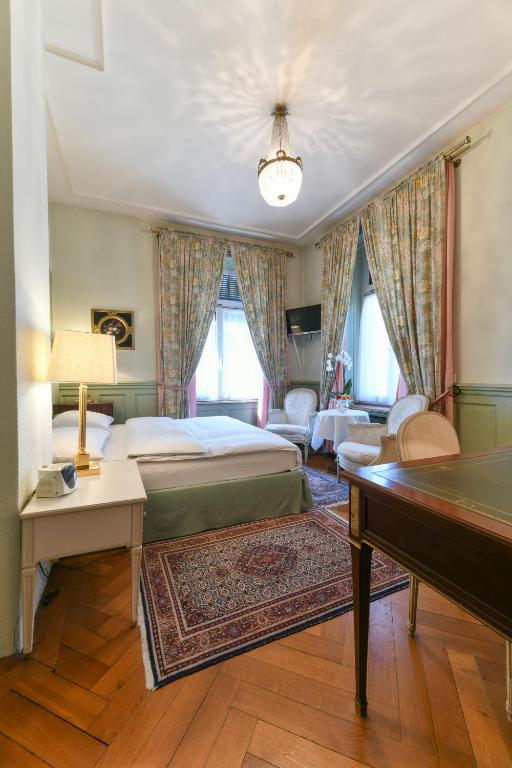 Hotel Park Villa photo