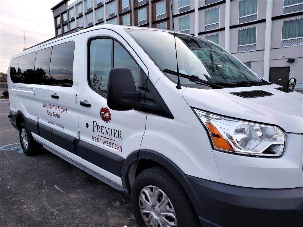 Cottonwood Suites Louisville Fair & Expo Center Photo 35