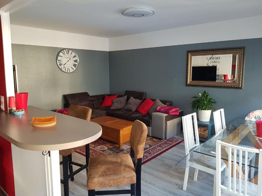 Appartement Prémium 2 grandes chambres, proches centre-ville et parking gratuit - 2
