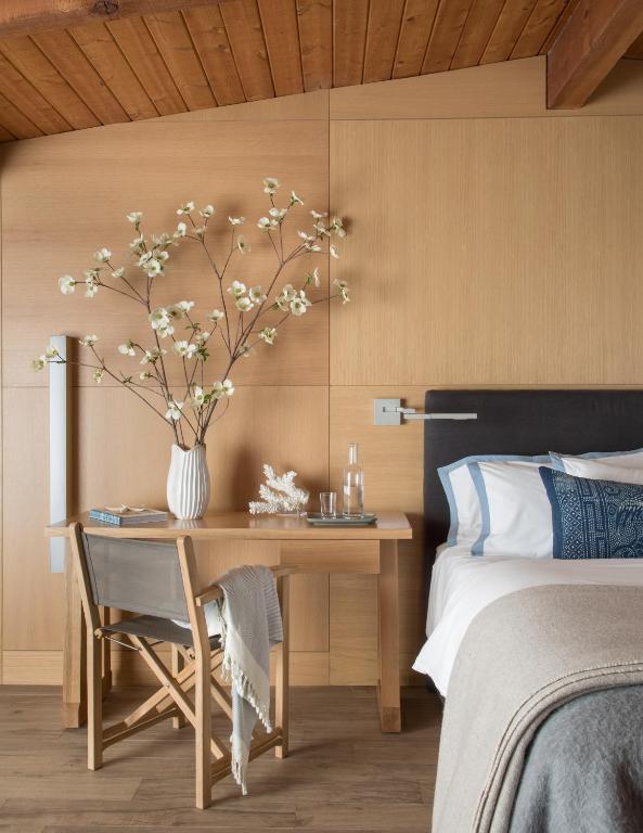 Malibu Beach Inn photo