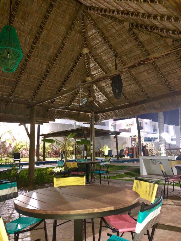 CASA EN PRIVADA FRENTE A LA PLAYA CON ALBERCA! - 3