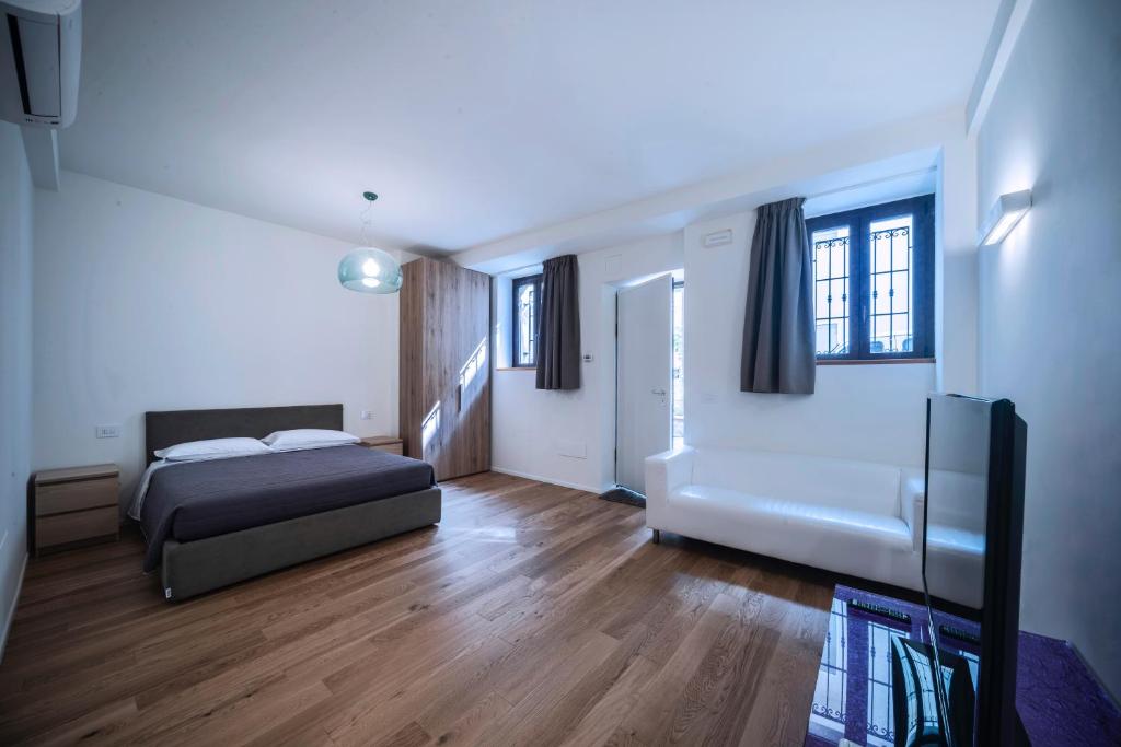 Domus Regina - 3