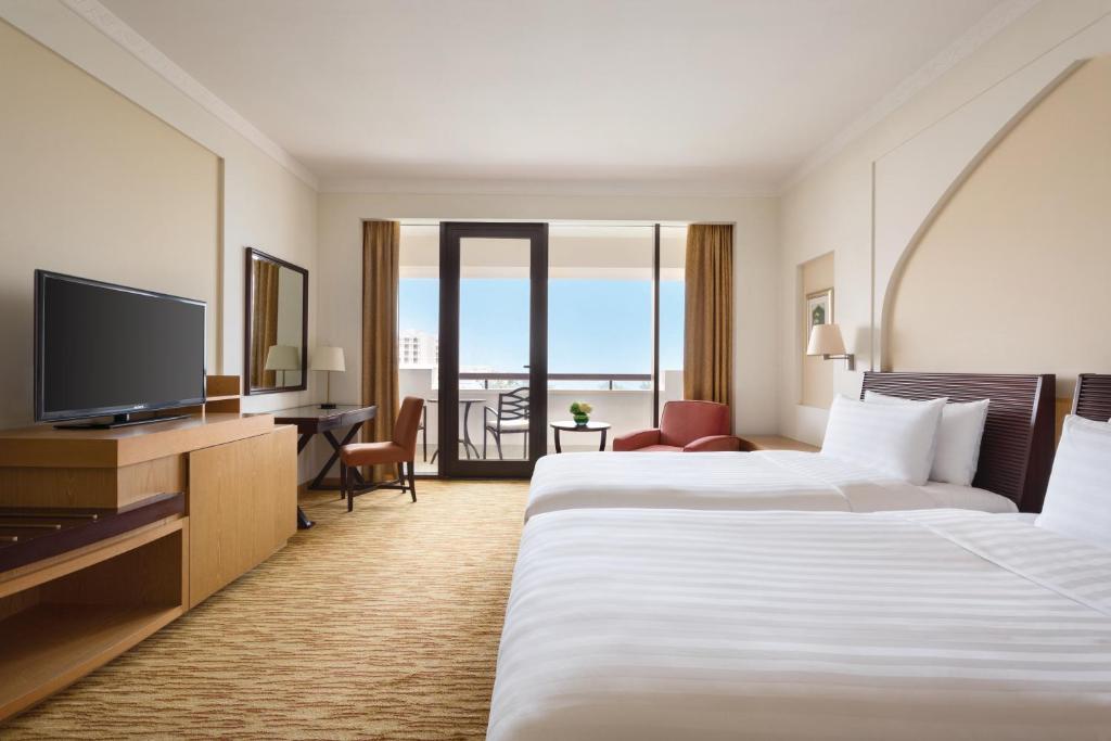 Hilton Muscat Al Bandar — Hotel rooms in Muscat, Muscat