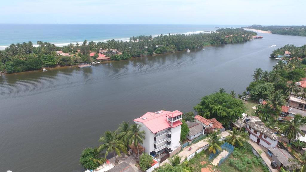 Amber House Lanka photo