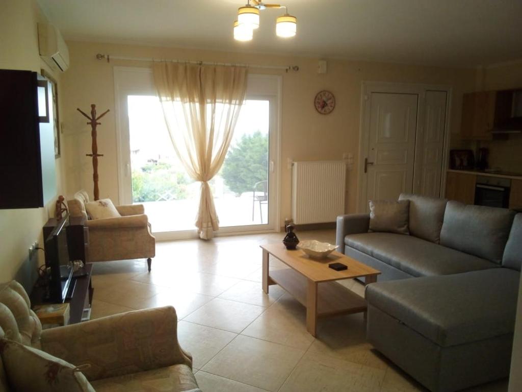 ALIVERI FLAT WITH SEA VIEW, Alivérion