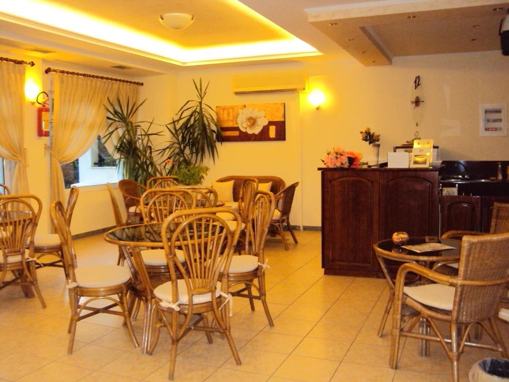 Bar/lounge