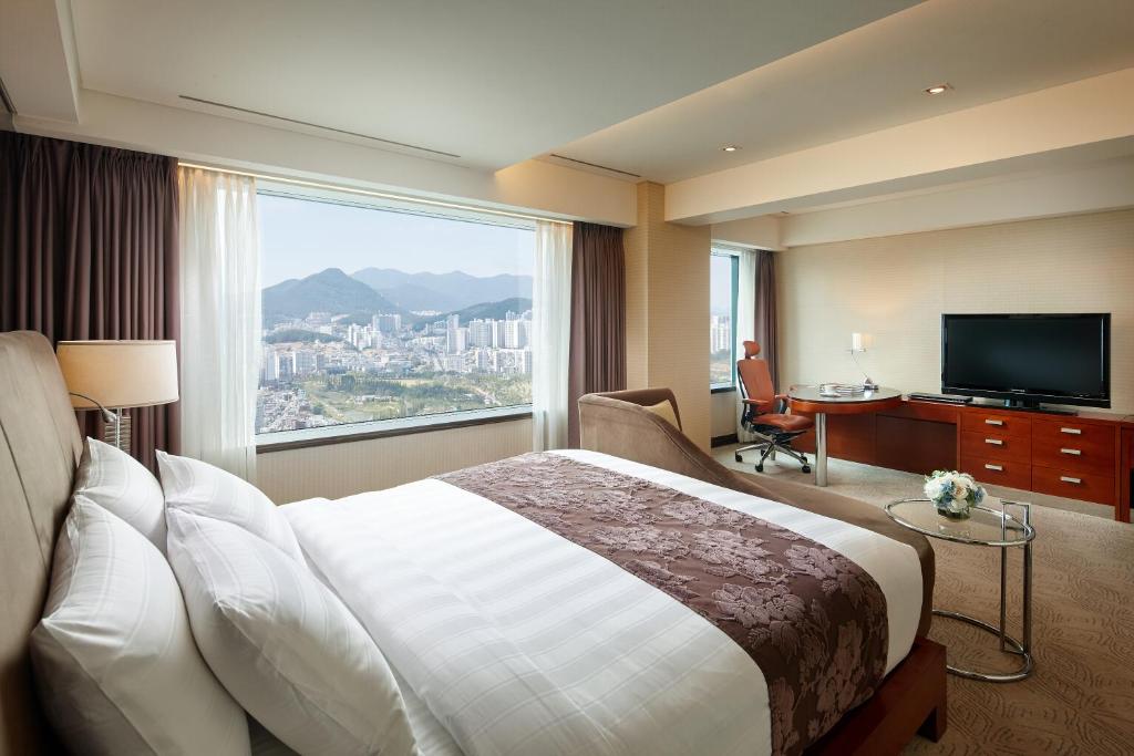 Hotel Room 3