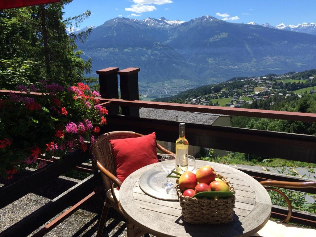 Hotel de la Foret photo