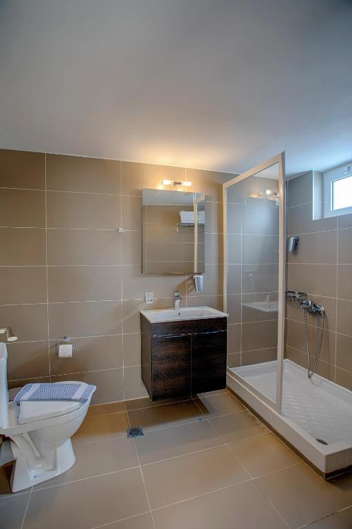 Irini Hotel — Hotel rooms in Heraklion