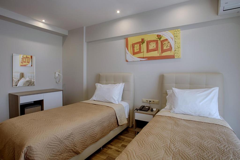 Irini Hotel — Hotel rooms in Heraklion
