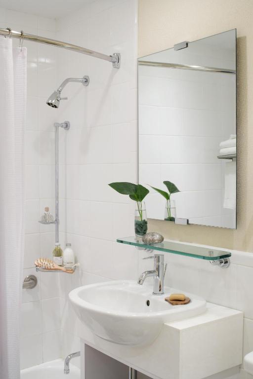 New York The Gardens Sonesta ES Suites New York Additional