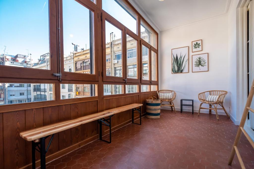 EG21- MODERNIST AND ELEGANT APARTMENT IN BCN CITY CENTEr - 4