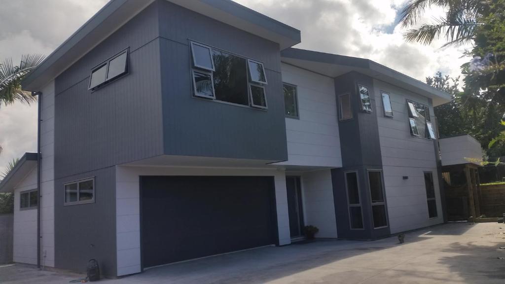 Edgehill - semi self-contained eco friendly home — Hotel in Tauranga
